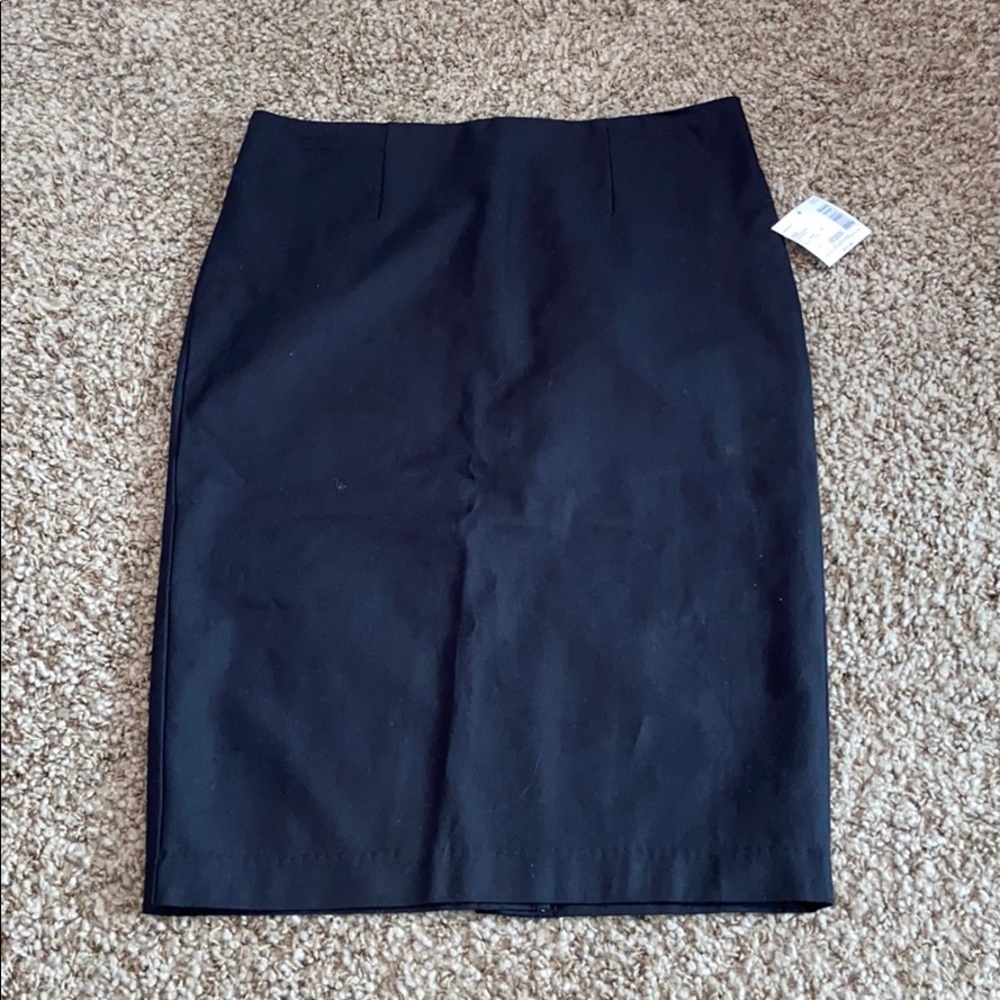 Black Fitted Stretch Skirt Size 2